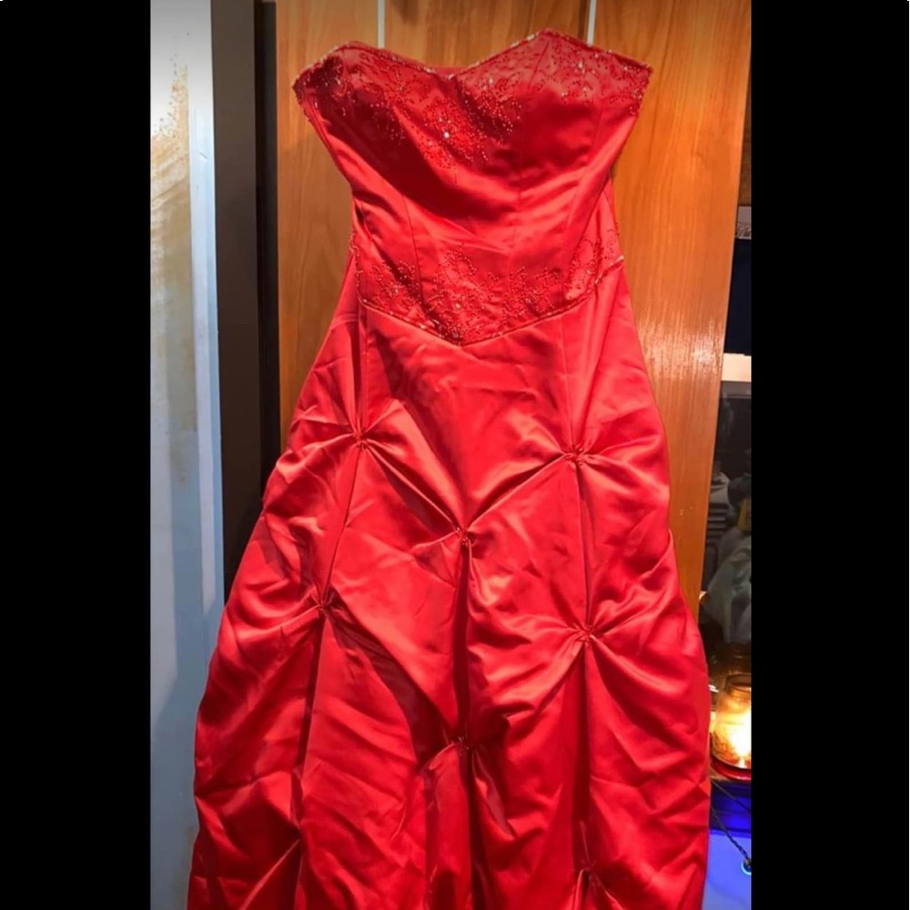 Blondie Nites Prom Ball Gown